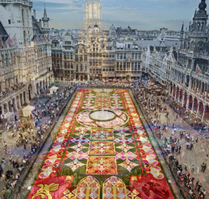 FLOWER CARPET, GRAND PLACE, BRUSSELS - TAPIS DE FLEURS DE BRUXELLES, BELGIUM